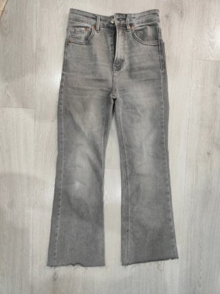 2 Pantalones Stradivarius Talla 34.