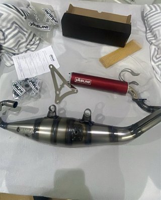 Aprilia Sonic 50cc Scooter Negra