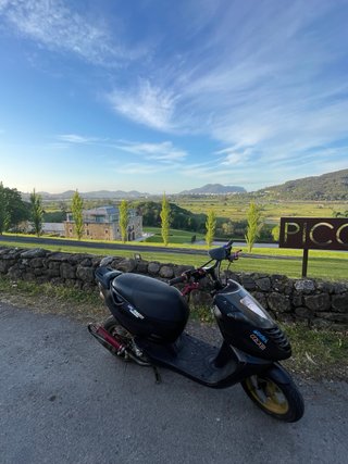 Aprilia Sonic 50cc Scooter Negra