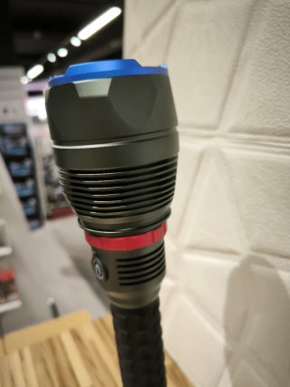 Linterna EDM 18.000 Lúmenes