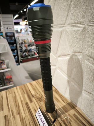 Linterna EDM 18.000 Lúmenes