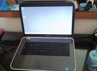 Portátil Dell Inspiron i3
