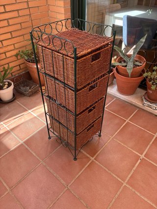 Cajonera Mimbre y Metal Negra