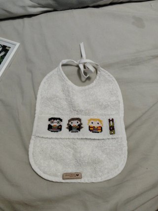 Babero de bebé bordado Harry Potter personalizable