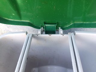 Cubo basura con separadores