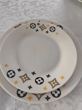 Set 18 pezzi piatti ceramica