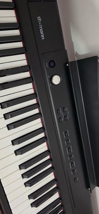 PIANO THOMANN SP320 MUEBLE,BANQUETA Y AURICULARES