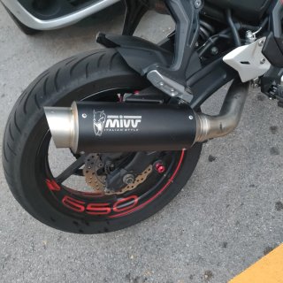 Tubo de escape Kawasaki Z650