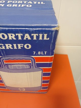 Termo Portátil con Grifo 7.8LT