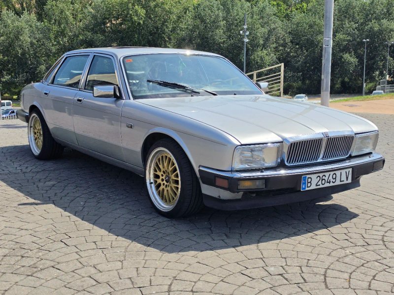 Jaguar XJ 1987 - foto 1