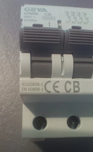 Interruptor Magnetotérmico 4P C32A 400V