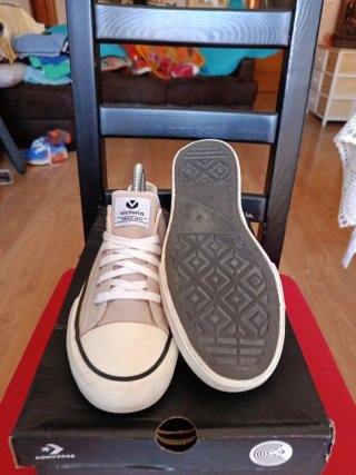 Zapatillas Victoria Beige Talla 39