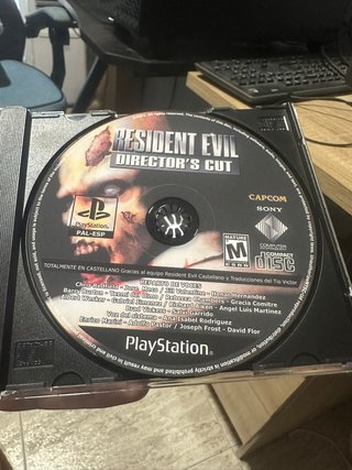 Resident Evil Director's Cut PS1 Español