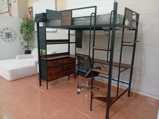 Litera metálica con escritorio y cómoda