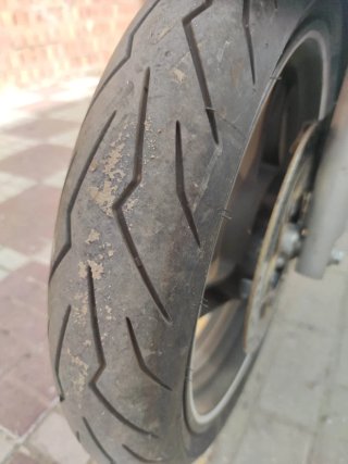 Daelim Roadwin 125 Negra