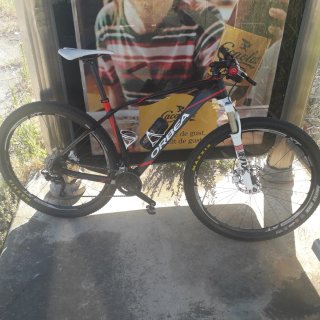 Orbea Alma carbon rueda 29"