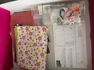 Maquina de coser de juguete