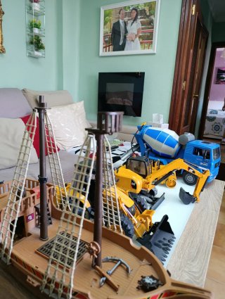 Lote Juguetes Construcción y Barco Pirata