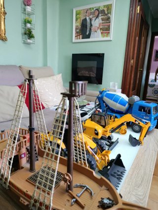 Lote Juguetes Construcción y Barco Pirata