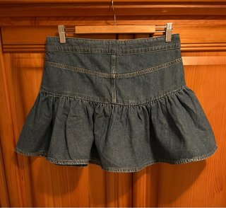 Falda vaquera H&M vuelo T.38