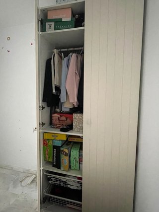 Armario blanco de madera de Ikea Esta como nuevo