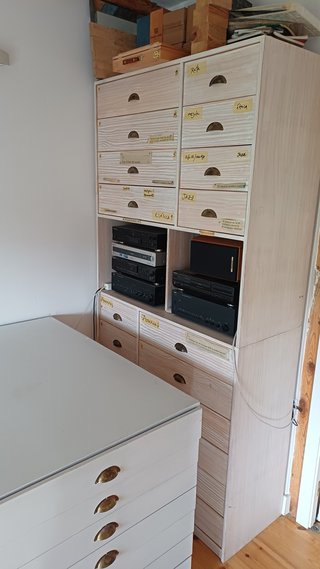 Cajonera grande de madera