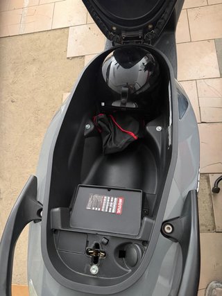 Moto 125cc Gris Scooter Nueva 680km SYM