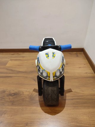Moto correpasillos niño