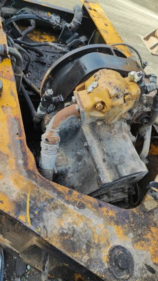 Se vende motor Perkins y piezas para maquinas
