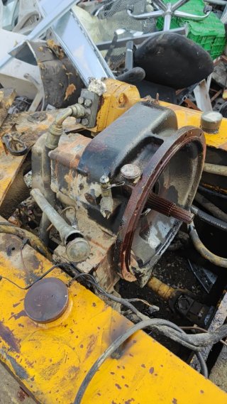 Se vende motor Perkins y piezas para maquinas