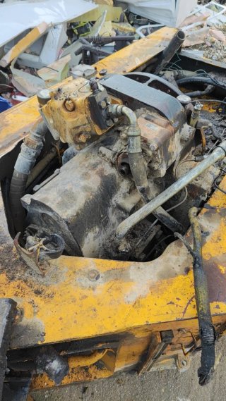 Se vende motor Perkins y piezas para maquinas