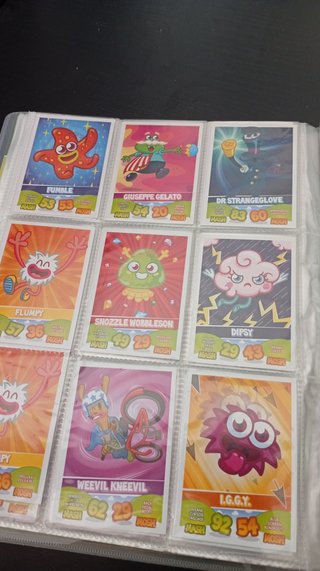 Álbum Tarjetas Moshi Monsters Mash Up!