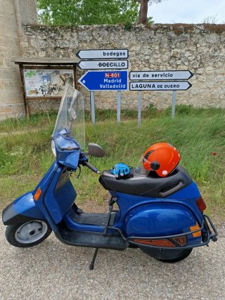 Vespa Cosa 125 Azul
