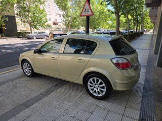 Opel Astra automatico 79000 kms