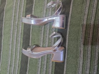 Sandalias plateadas Ulanka T37