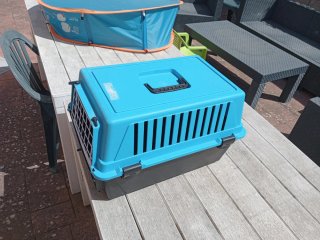 Transportín para gato azul y negro