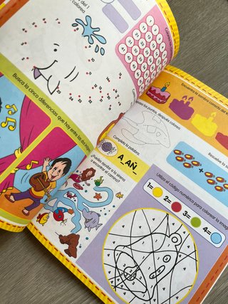 Cuadernillo pasatiempos +5 años NUEVO