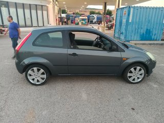 Ford Fiesta 2004