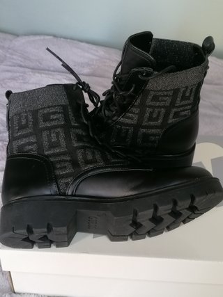 GUESS 150€ + regalo