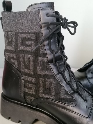 GUESS 150€ + regalo