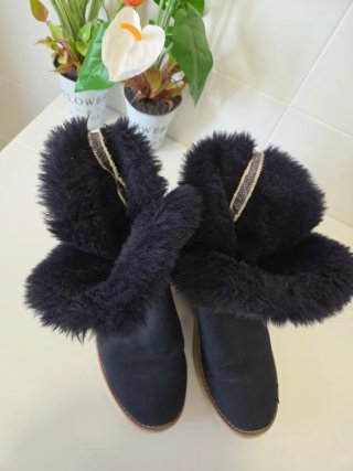 Botas zara 38 ante y pelo.