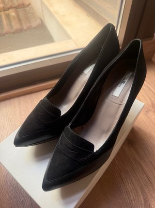 Zapatos de vestir elegantes