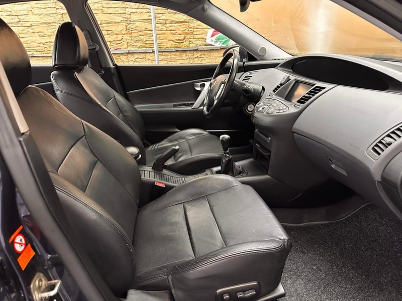 Nissan Primera 2005 - foto 1