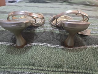 Sandalias doradas Ulanka T37