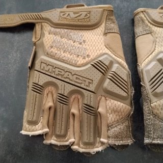 Guantes Tácticos Moto Airsoft Sin Dedos M-PACT