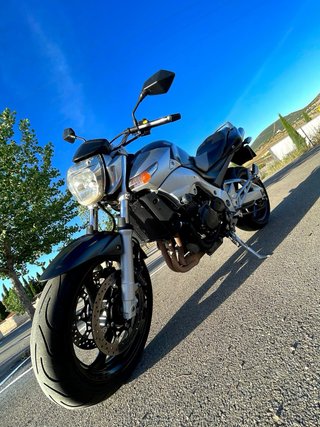 Suzuki GSR 600cc Naked