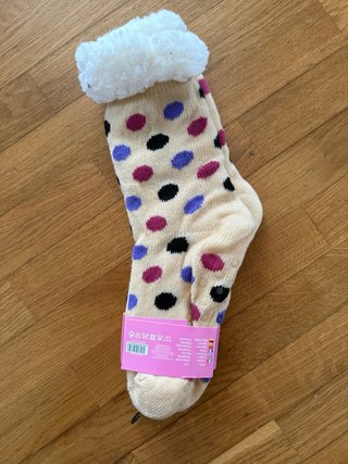 Calcetines de casa talla única lunares