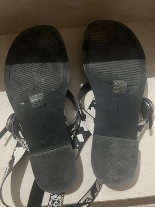 Sandalias estampado serpiente