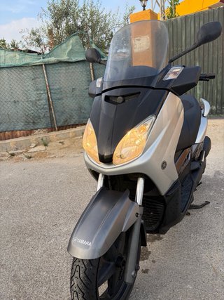 Yamaha Xmax 125 Scooter