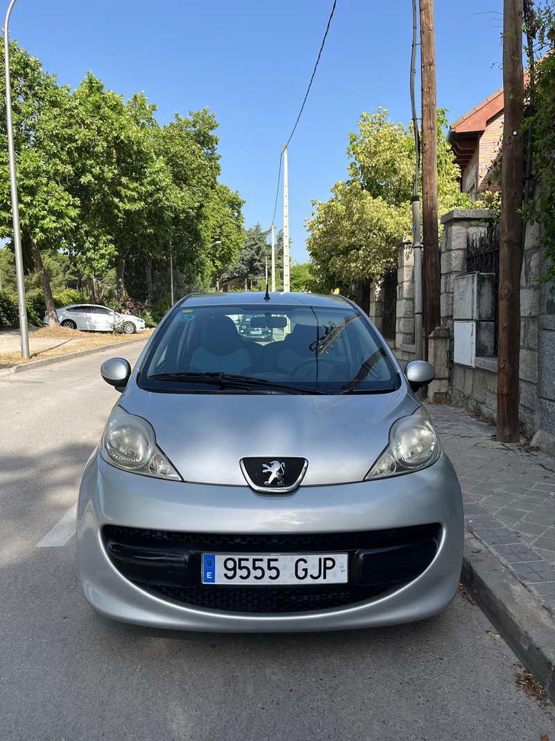 Peugeot 107 2008 - 4.000€ - foto 1